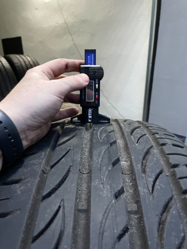 Zdjęcie oferty: Pirelli Pzero Nero GT,  245/40/19 7mm DOT0418