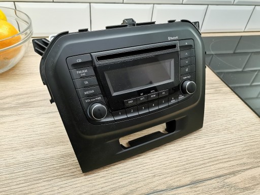 Zdjęcie oferty: Fabryczne CD Radio Panasonic Suzuki Vitara 2022