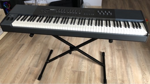 Zdjęcie oferty: M Audio Oxygen 88 midi klawiatura