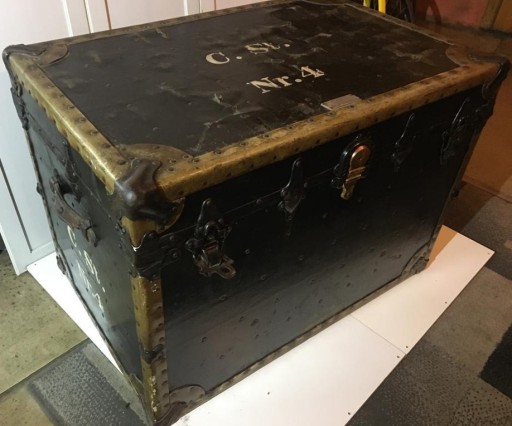 Zdjęcie oferty: Duży stary kufer skrzynia podróżna wojskowa