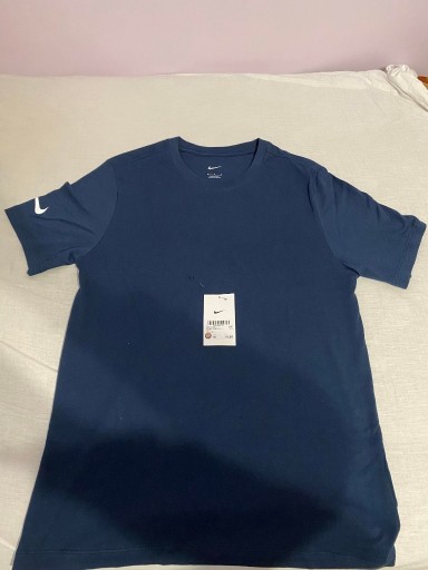 Zdjęcie oferty: T-shirt nike rozmiar M nowa