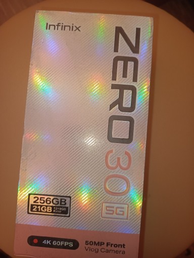 Zdjęcie oferty: Infinix Zero 30 5g 12/256 6.78' Amoled zadbany 