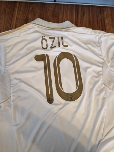 Zdjęcie oferty: Koszulka Adidas Bwin Özil Real Madryt L