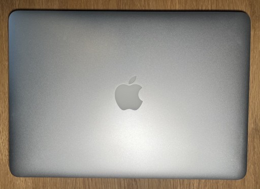 Zdjęcie oferty: Laptop MacBook Air 13,3"