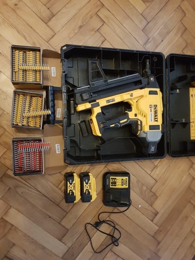 Zdjęcie oferty: Gwozdziarka do betonu DeWalt XR 18V DCN890P2