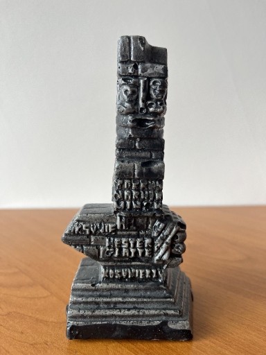 Zdjęcie oferty: Figurka Pomnik Westerplatte