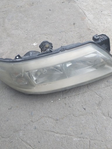 Zdjęcie oferty: Reflektor Laguna 2 Xenon