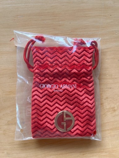 Zdjęcie oferty: Lusterko w etui Giorgio Armani Beauty walentynki