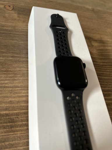 Zdjęcie oferty: Apple Watch 7 Nike 40mm