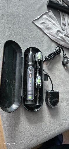 Zdjęcie oferty: Szczoteczka elektryczna Philips Sonicare HX6970