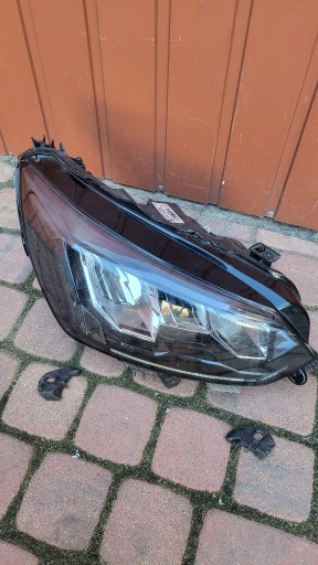 Zdjęcie oferty: Lampa LED prawa Peugoet 208 II 2020r