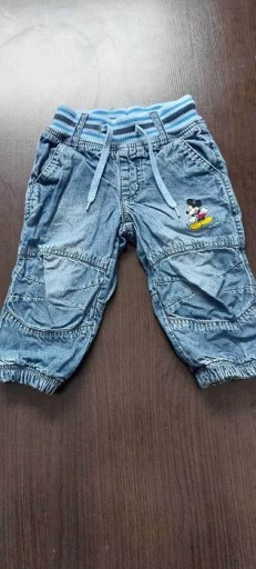 Zdjęcie oferty: Spodnie w myszkę Miki rozm 86