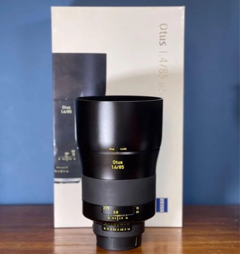 Zdjęcie oferty: Obiektyw Carl Zeiss Outs 1.4/85mm Canon