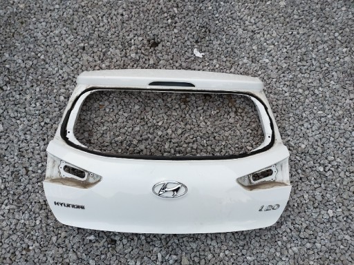 Zdjęcie oferty: Klapa tylna Hyundai i 20 
