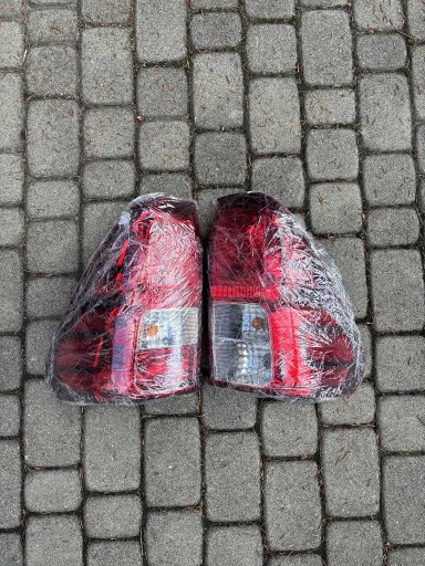 Zdjęcie oferty: LAMPY L+R TOYOTA HILUX 2015- JAK NOWE