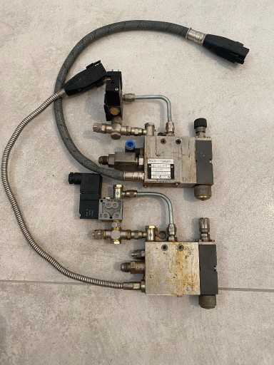 Zdjęcie oferty: NORDSON Głowica klejowa EP34 - 01S / nie robatech