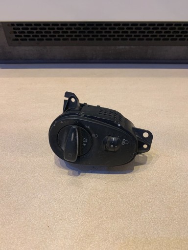 Zdjęcie oferty: Włącznik do świateł Ford Focus MK1