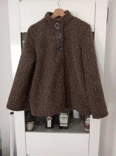 Zdjęcie oferty: Kobiecy płaszczyk żakiet a'la bukla ,zjawiskowy kolor, rędaw dzwonek.