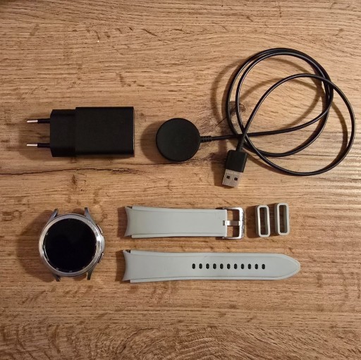 Zdjęcie oferty: Smartwatch Samsung Galaxy Watch 4 Classic 46mm