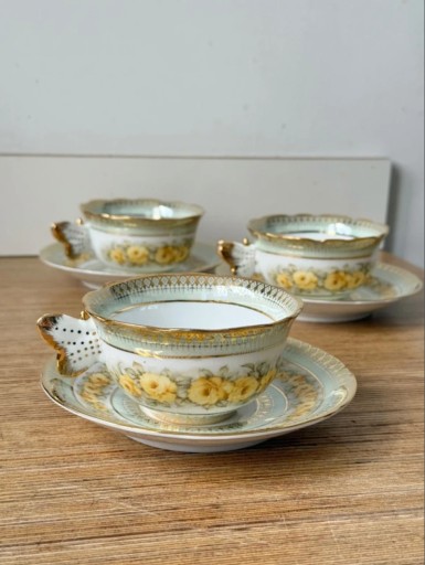 Zdjęcie oferty: Chińska porcelana z Chin zestaw filiżanek talerzyków podstawek kwiaty