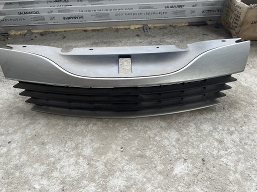 Zdjęcie oferty: Atrapa grill Renault Laguna II