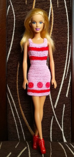Zdjęcie oferty: Sukienka szydełkowa dla lalki Barbie, ubranko