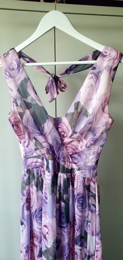 Zdjęcie oferty: Szyfonowa długa sukienka letnia (róże)