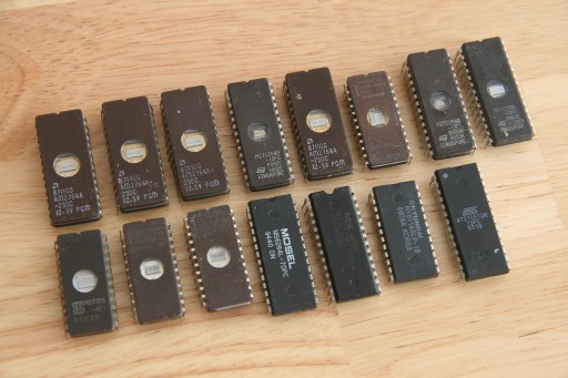 Zdjęcie oferty: Pamięci EPROM różne rodzaje 15 sztuk