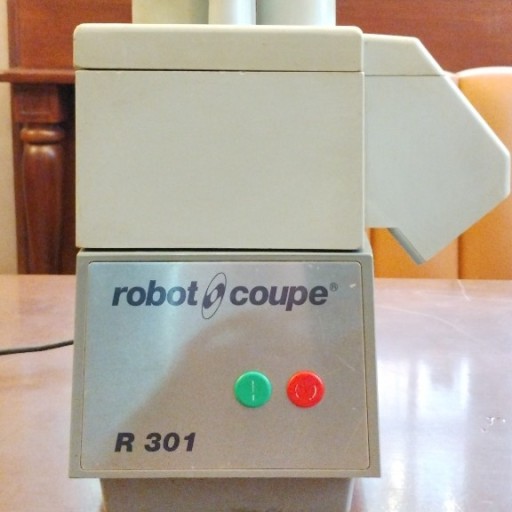 Zdjęcie oferty: Robot Coupe R 301, W pełni sprawny + tarcze
