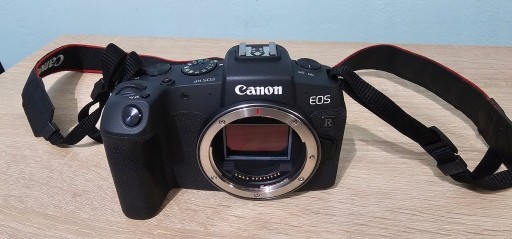 Zdjęcie oferty: Canon EOS RP korpus aparat