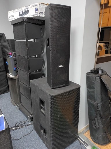 Zdjęcie oferty: zestaw 2x1200Wrms satelity 3x8 cali basy 2x15