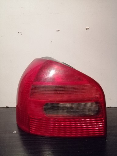 Zdjęcie oferty: Lampa tylna lewa Audi A3 8L na części 
