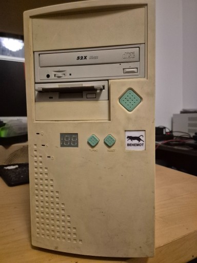 Zdjęcie oferty: Komputer Retro Kolekcjonerski Behemot