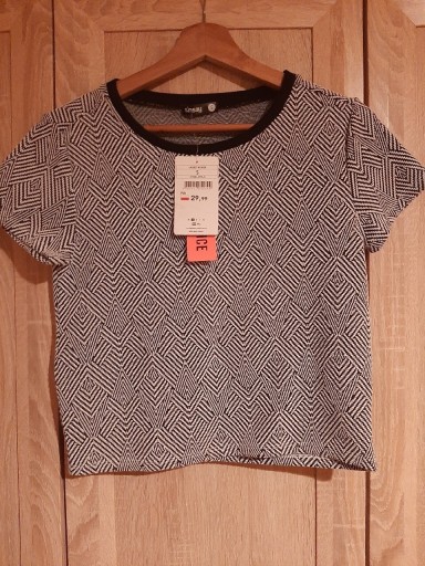 Zdjęcie oferty: Koszulka na krótki rękaw Crop Top r. 36 Sinsay