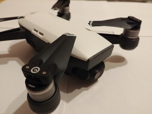 Zdjęcie oferty: Dron DJI Spark 