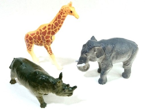 Zdjęcie oferty: figurki dzikie zwierzęta nosorożec żyrafa słoń