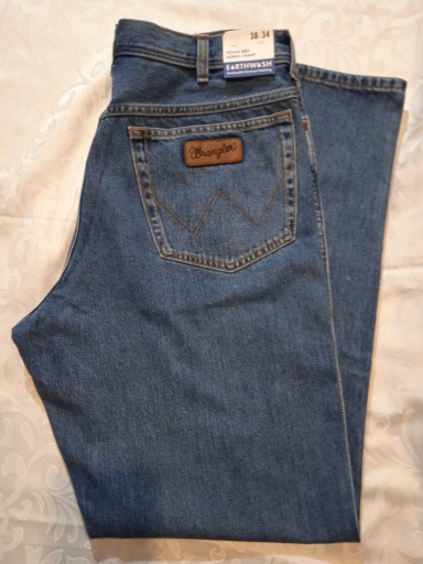 Zdjęcie oferty: Wrangler Texas 821 Authentic Straight jeansy 38/34
