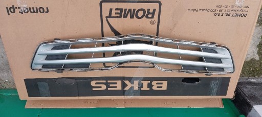 Zdjęcie oferty: Toyota Verso atrapa grill