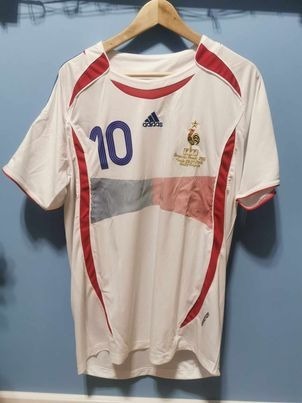 Zdjęcie oferty: KOSZULKA PIŁKARSKA ZINEDINE ZIDANE FRANCJA MŚ 2006