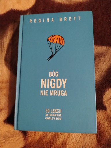 Zdjęcie oferty: Bóg nigdy nie mruga