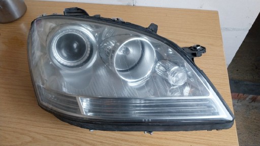 Zdjęcie oferty: Lampa prawa Mercedes w164     A164 820 54 61