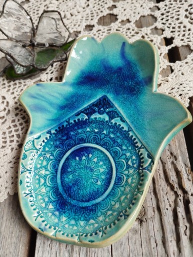 Zdjęcie oferty: Ceramiczna podstawka Hamsa, mandala, rękodzieło 