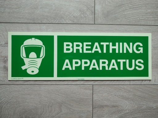 Zdjęcie oferty: Znak breathing apparatus maska ucieczkowa