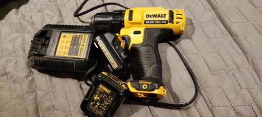 Zdjęcie oferty: DeWalt DCD710+ DCB100+ 2x DCB123 1.5Ah