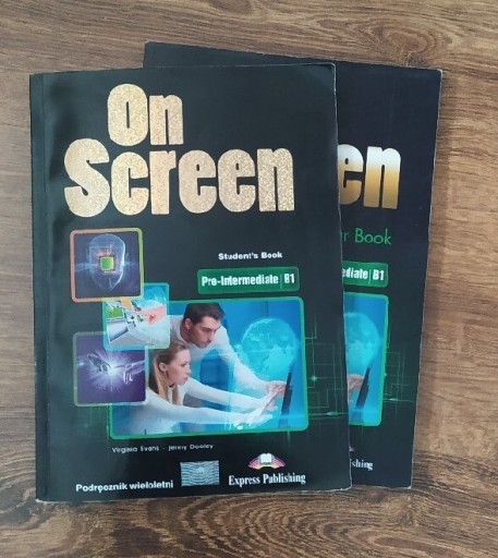 Zdjęcie oferty: On Screen B1 Student's Book + Workbook – KOMPLET