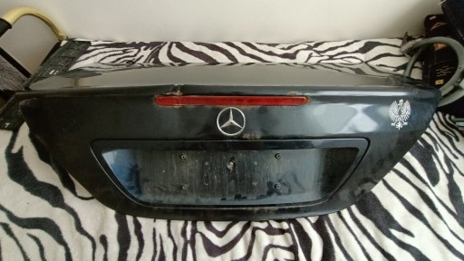 Zdjęcie oferty: Sprzedam klapę bagażnika do Mercedes C 180 w203