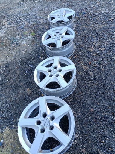 Zdjęcie oferty: Felgi aluminiowe OPEL ASTRA H -  15' rozstaw śrub 5x110 