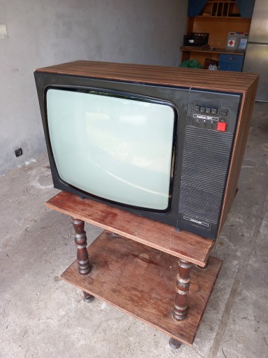 Zdjęcie oferty: Telewizor Neptun 671 czarnobiały, z czasów PRL.