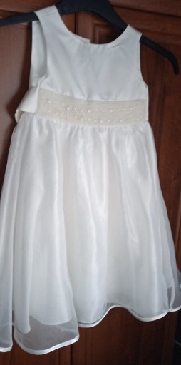 Zdjęcie oferty: Sukienki  na wesele chrzciny komunie imprezy 