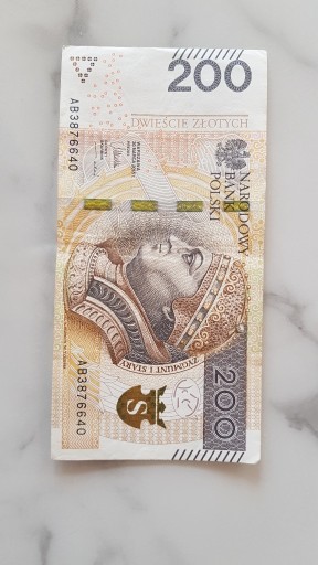 Zdjęcie oferty: Banknot 200 zł, seria AB